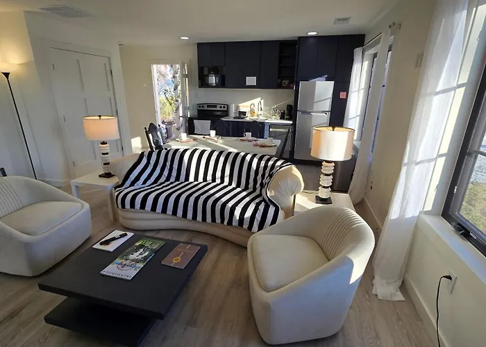 Magnificent Middleburg Getaway